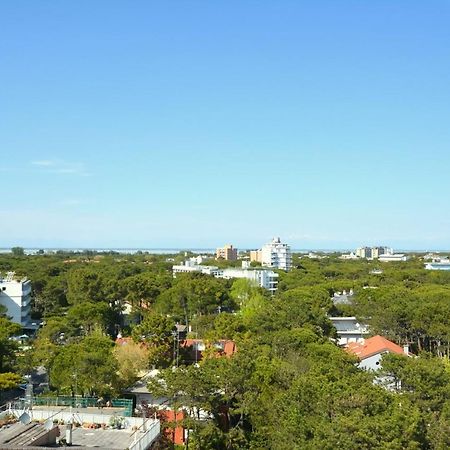 Lignano Pineta With Sea View Apartment Lignano Sabbiadoro Exterior photo