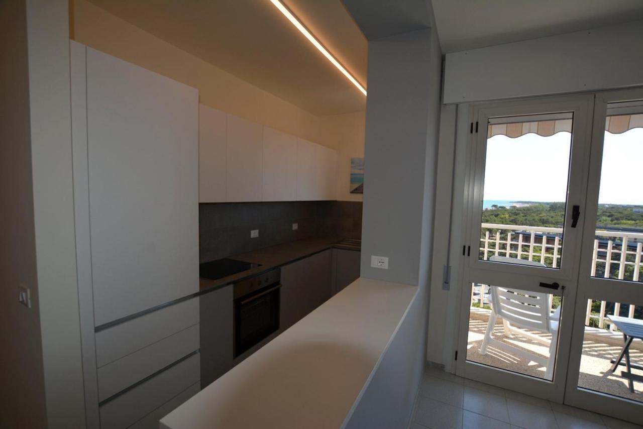 Lignano Pineta With Sea View Apartment Lignano Sabbiadoro Exterior photo